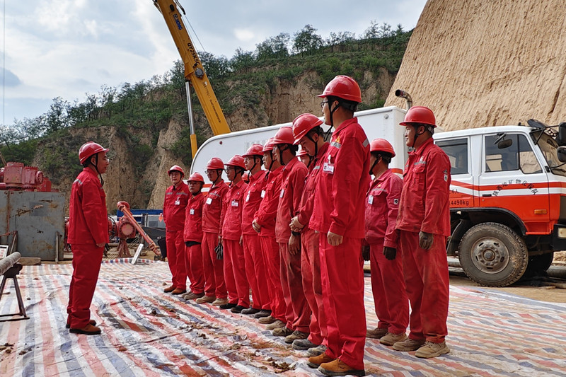 081754644695162624.jpeg 2.jpg